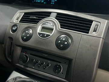 Renault Scenic, 2006г, передний привод, механика