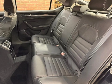 Skoda Superb, 2025г, передний привод, робот