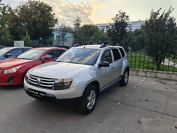 Renault Duster, 2012г, полный привод, механика