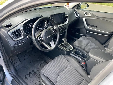Kia Ceed, 2022г, передний привод, автомат