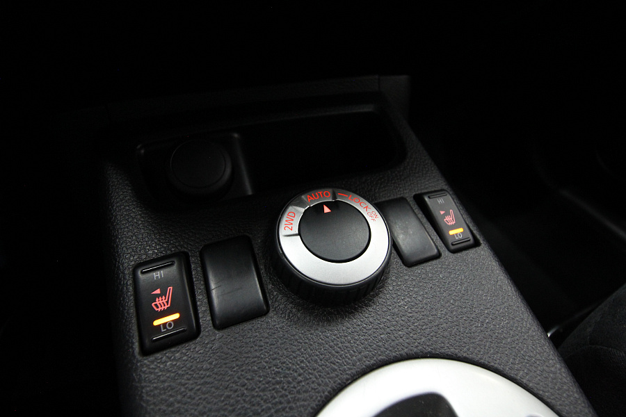 Nissan X-Trail, 2012г., полный привод, вариатор
