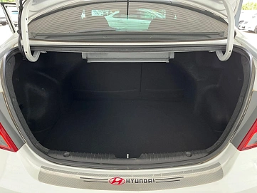 Hyundai Solaris, 2015г, передний привод, автомат