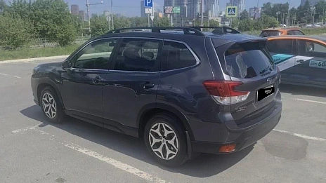 Subaru Forester, 2023г, полный привод, вариатор