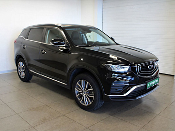Geely Atlas Pro, 2022г, передний привод, автомат