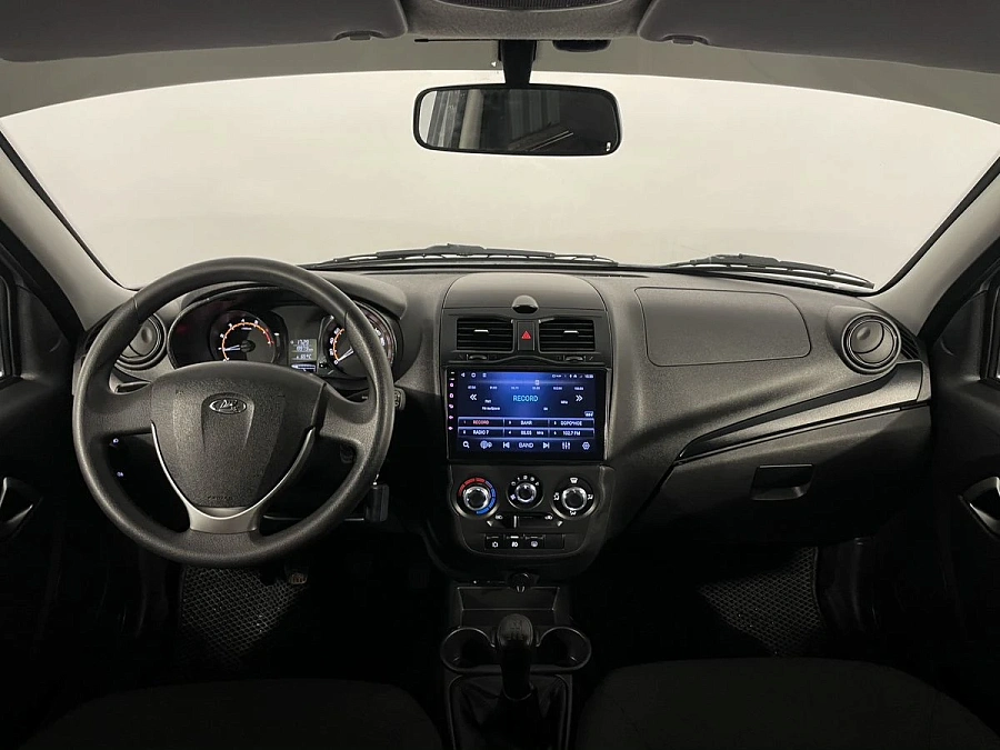 Lada (ВАЗ) Granta, 2023г., передний привод, механика