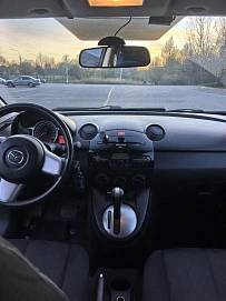 Mazda 2, 2011г., передний привод, автомат