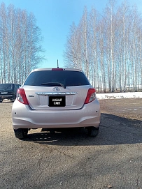 Toyota Vitz, 2012г, передний привод, вариатор