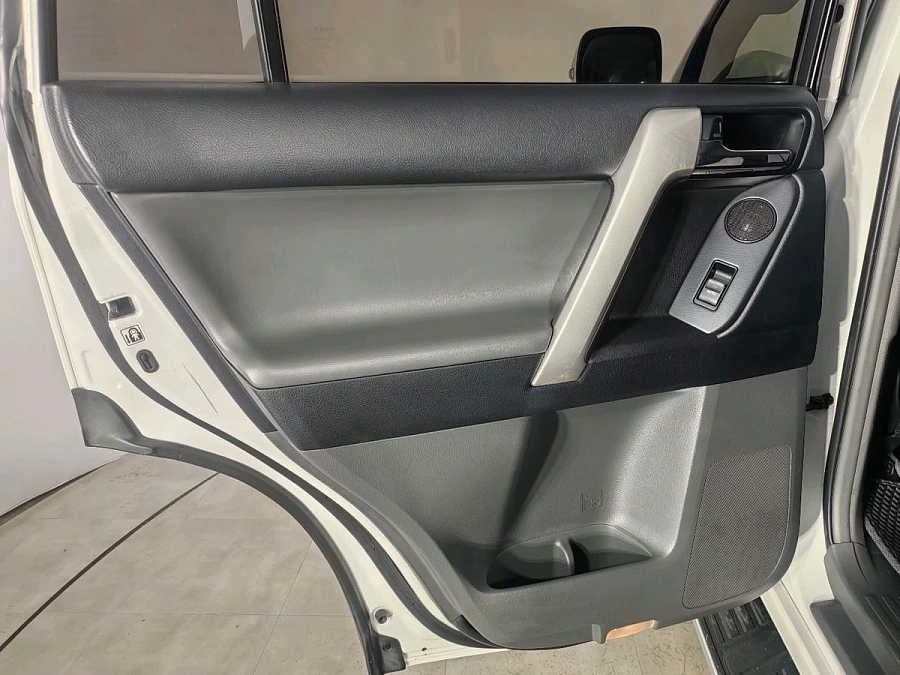 Toyota Land Cruiser Prado, 2013г., полный привод, автомат