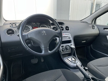 Peugeot 408, 2012г, передний привод, автомат