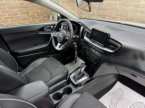 Kia Ceed, 2018г, передний привод, автомат