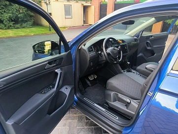 Volkswagen Tiguan, 2019г, передний привод, робот