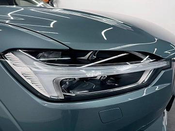 Volvo XC60, 2018г, полный привод, автомат