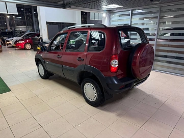 Chevrolet Niva, 2012г, полный привод, механика