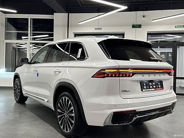 Geely Monjaro, 2024г, передний привод, автомат