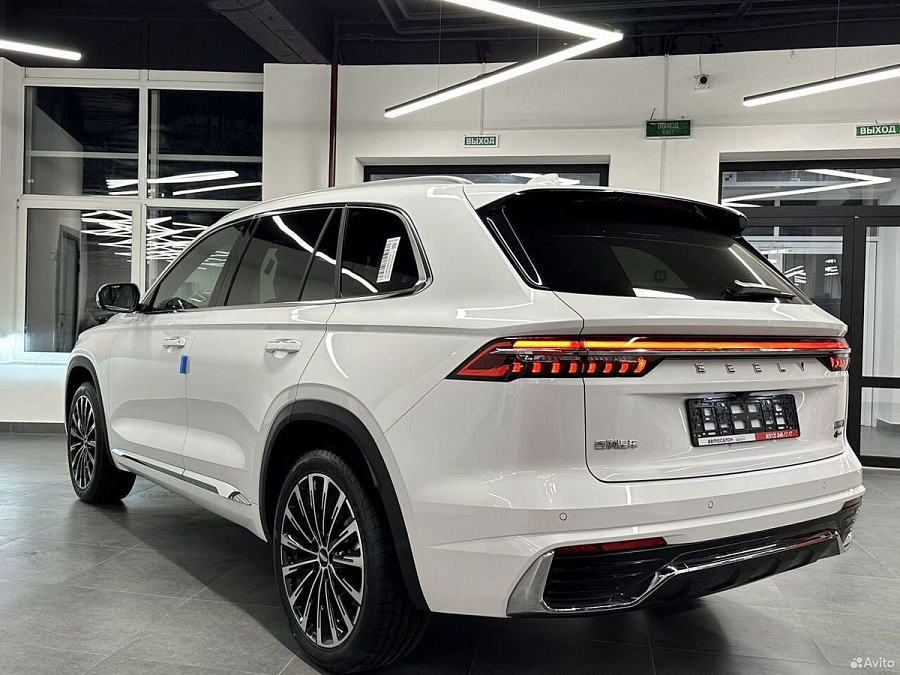 Geely Monjaro, 2024г., передний привод, автомат