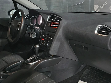 Citroen C4, 2012г., передний привод, автомат