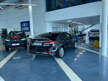Hyundai Elantra, 2018г, передний привод, автомат