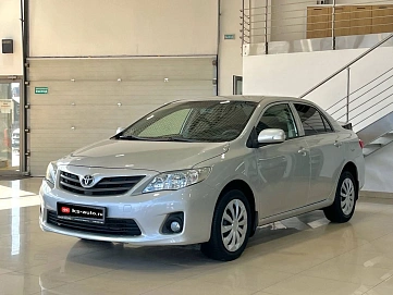 Toyota Corolla, 2012г, передний привод, механика