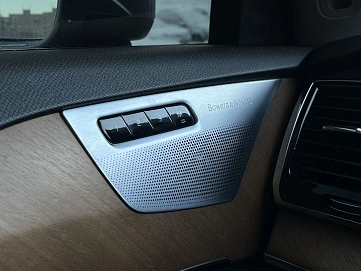 Volvo XC90, 2017г, полный привод, автомат