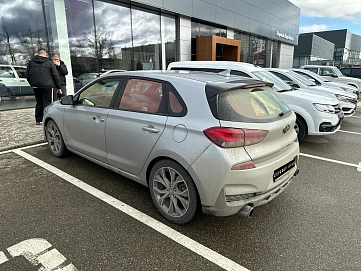 Hyundai Elantra, 2020г, передний привод, автомат