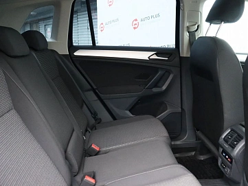 Volkswagen Tiguan, 2020г, передний привод, робот