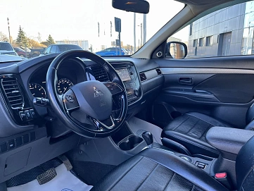 Mitsubishi Outlander, 2015г, полный привод, вариатор