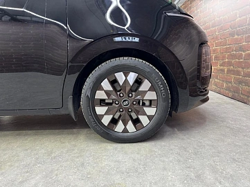 Hyundai Staria, 2022г, передний привод, автомат