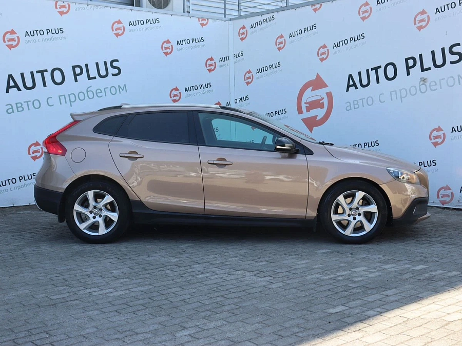 Volvo , 2014г., передний привод, автомат