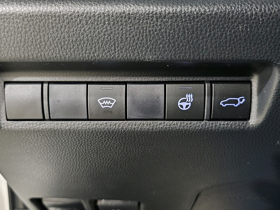 Toyota RAV4, 2019г., передний привод, вариатор