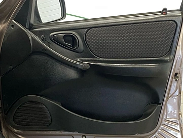 Chevrolet Niva, 2013г, передний привод, механика