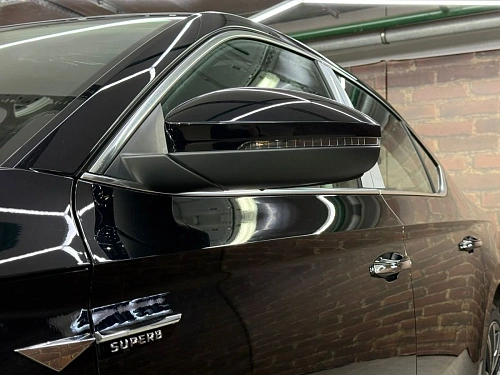 Skoda Superb, 2025г, передний привод, робот