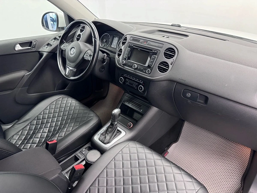 Volkswagen Tiguan, 2013г., полный привод, автомат