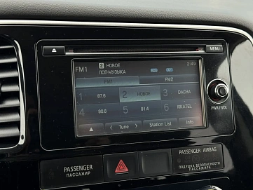 Mitsubishi Outlander, 2015г, полный привод, вариатор