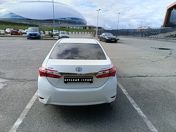Toyota Corolla, 2014г, передний привод, вариатор