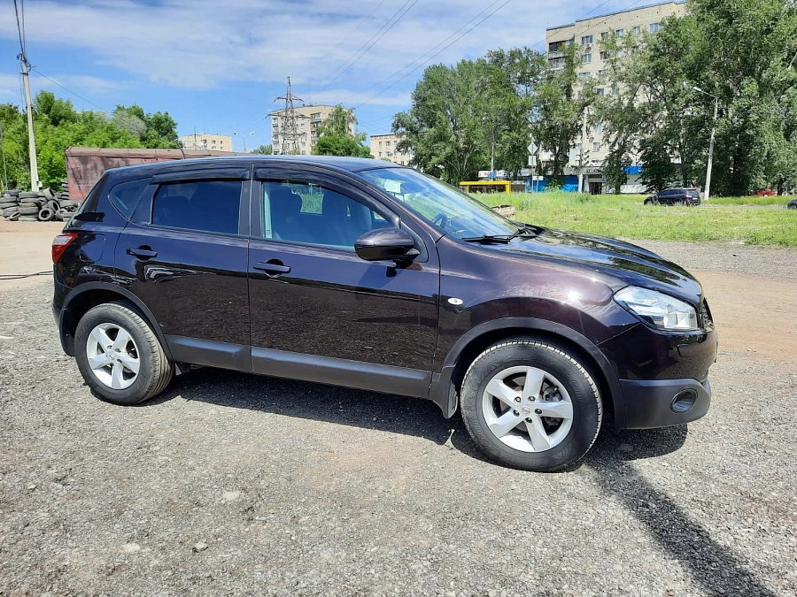 Nissan Qashqai, 2013г., передний привод, механика