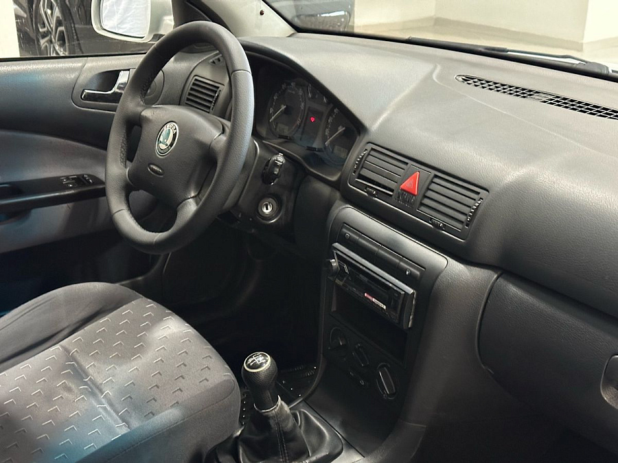 Skoda Octavia, 2008г., передний привод, механика