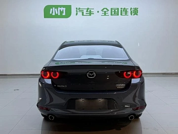 Mazda 3, 2022г, передний привод, автомат