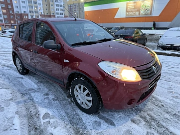 Renault Sandero, 2010г, передний привод, механика