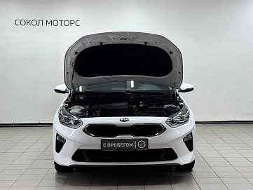 Kia Ceed, 2021г, передний привод, робот