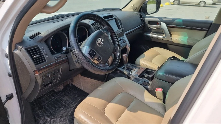 Toyota Land Cruiser, 2011г., полный привод, автомат
