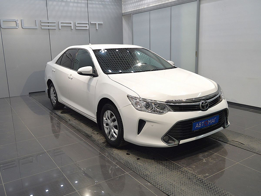 Toyota Camry, 2017г., передний привод, автомат
