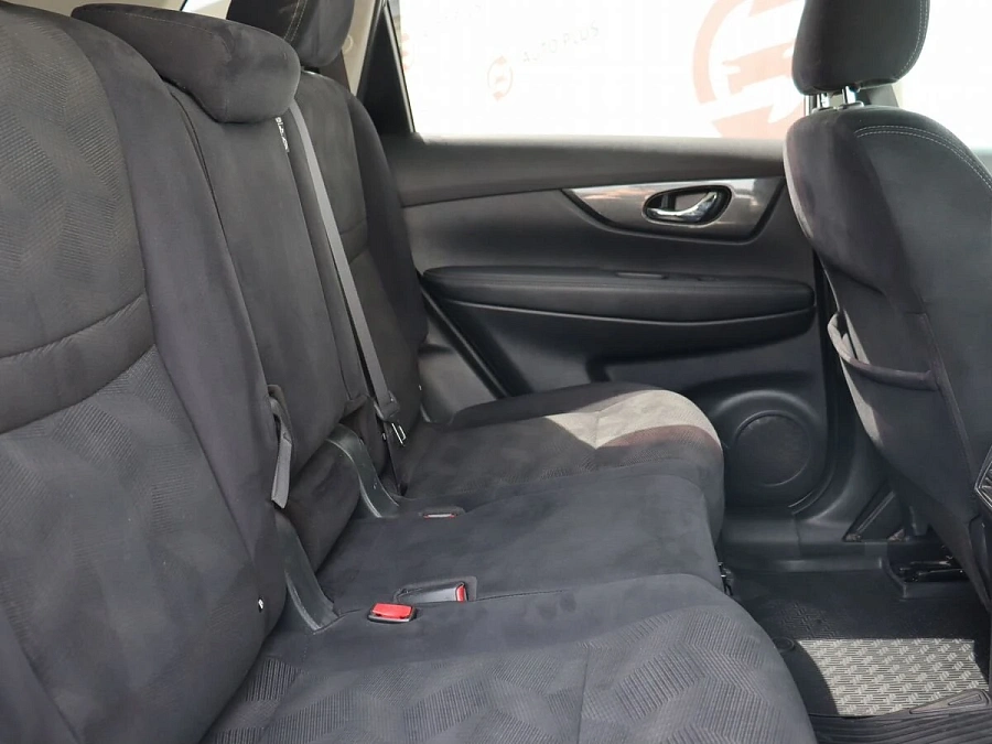 Nissan X-Trail, 2016г., передний привод, вариатор