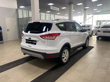 Ford Kuga, 2016г, передний привод, автомат