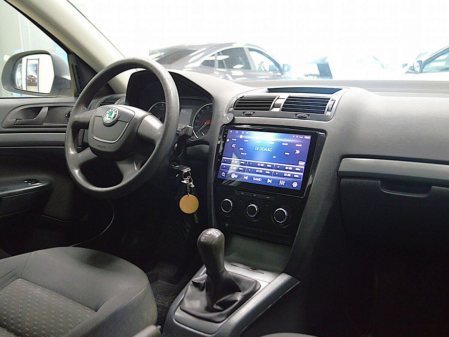 Skoda Octavia, 2012г., передний привод, механика