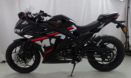 Yamasaki Scorpion, 2025г, Цепь привод, 4 передачи