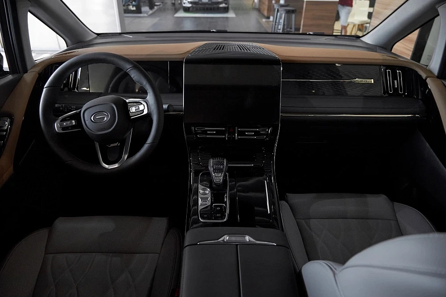 GAC M8, 2026г., передний привод, автомат