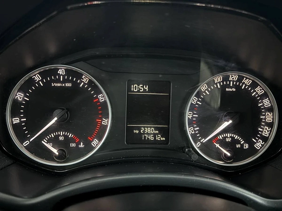 Skoda Octavia, 2012г., передний привод, механика