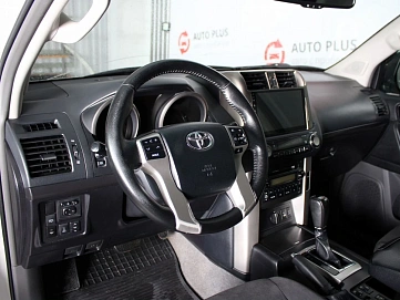 Toyota Land Cruiser Prado, 2013г., полный привод, автомат