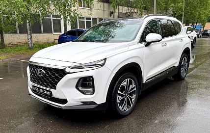 Hyundai Santa Fe, 2019г, полный привод, автомат