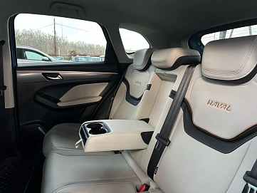 Haval Jolion, 2023г, полный привод, робот